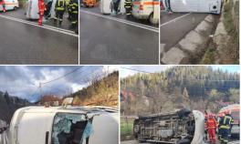 Accident grav la Prisaca Dornei.Un microbuz s-a răsturnat în afara șoselei