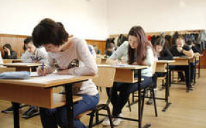 Începe Evaluarea Națională 2024. Peste 500.000 de elevi susțin de luni, 13 mai, examene la Română, Matematică Științe ale Naturii și Maternă 