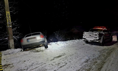 Urmărire pe zăpadă și focuri de armă la Botoșani. Un contrabandist a fost prins cu peste 4.000 de pachete de țigări