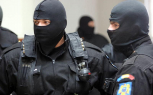 Traficanți de droguri, arestați la Bacău