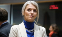Alina Gorghiu i-a transmis procurorului general al PÎCCJ cererile de urmărire penală a lui Petre Roman şi a lui Gelu-Voican Voiculescu