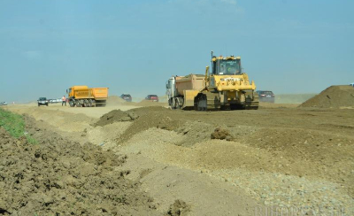 Activitate intensă pe șantierul Autostrăzii Moldovei