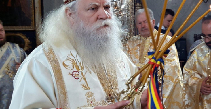   Doi candidaţi la tronul lăsat liber de Pimen Suceveanu