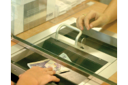 Persoanele cu probleme bancare ar putea obține amânări la plată și după 1 ianuarie