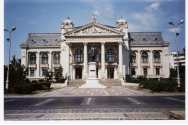 Teatrul Național invită ieșenii la concurs. Află ce trebuie să faci ca să câștigi o lojă doar pentru tine