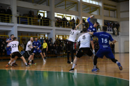 UPDATE Cine se infectează cu noul coronavirus pleacă de tot acasă! Vineri începe Divizia A masculină de handbal!