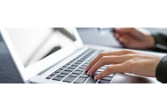 Sindicatele din învăţământ cer spor de calculator pentru orele online