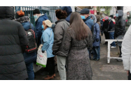 Coadă la Cantacuzino. Zeci de oameni așteaptă să cumpere noul supliment produs de Institut
