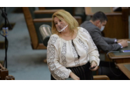 Aproape 10.000 de români au semnat PETIȚIA împotriva lui Șoșoacă