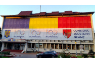 Șeful achizițiilor publice din CJ Neamț, trimis în judecată pentru abuz
