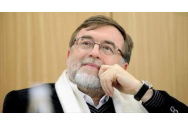  Scriitorul bucovinean Matei Vișniec, decorat de președintele Franței