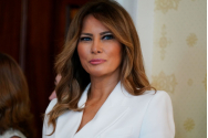 Melania Trump, ultima ședință foto la Casa Albă. Vrea să scrie o carte