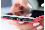 A comandat un telefon de aproape 7.000 de lei și a primit o cutie cu șuruburi