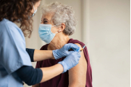 Peste 36.000 de ieşeni vaccinaţi