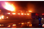 Dezastru la Alba Iulia. Arde un depozit de electrocasnice