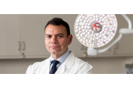 Chirurgie REVOLUȚIONARĂ! Transplant de față și de mâini la un bărbat din SUA