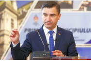 De luni, 31.000 de elevi ieşeni reiau cursurile în fizic