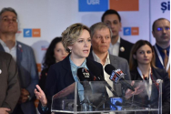 Liderii USR-PLUS vor începe discuții cu liberalii în vederea unei alianţe locale
