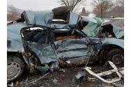 Un autocar cu 16 persoane s-a răsturnat la Caraș Severin