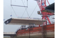 Primele imagini cu modulele care vor alcătui calea de rulare a podului de peste Dunăre