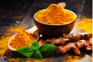 Turmericul, ajutor în inflamații, probleme cardiace și tonic cerebral