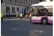 Bărbat în comă, după ce a fost lovit de un autobuz. Victima a ajuns la spitalul din Bârlad