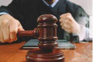 Comisia juridică a Camerei dă undă verde pentru completuri de judecată în apel cu 2 judecători și nu cu 3