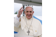Vineri, de ziua onomastică a Suveranului Pontif, sărmanii vor primi a doua doză de vaccin