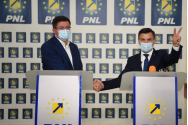 Alexe şi Chirica s-au autosuspendat de la conducerea PNL Iaşi