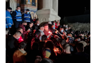Ieșenii s-au înghesuit să ia Lumină de la Mănăstirea Hadâmbu