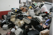 Aspiratoare şi mixere pentru ieşenii care se debarasează de electrocasnicele vechi