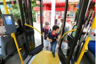 Abonamentele gratuite pentru elevi, la un click distanță