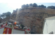 O româncă s-a aruncat cu bebelușul în brațe din turnul unui castel din Spania