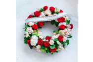 Coroanele funerare din plastic au fost interzise la Oradea. Comercianții vor să dea autoritățile în judecată