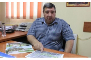 Primar reținut pentru violarea unei fetițe de 12 ani, care în urma barbariei a și născut. Alți doi indivizi au participat la viol
