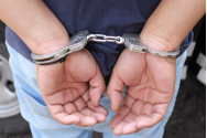 Primul terorist ieşean s-a întors în puşcărie, fiind prins cu două ciocolate în pantaloni