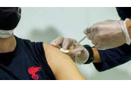 Țara unde angajații care nu sunt vaccinați împotriva COVID vor fi concediați