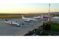  Pasager al unui avion venit din Bologna, luat de SMURD de pe Aeroportul Iași. I s-a făcut rău după ce a băut
