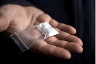 EXCLUSIV Droguri de 250.000 de euro confiscate de polițiștii Antidrog Iași la București