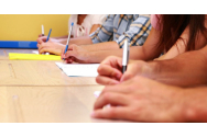 A început examenul de titularizare. Participă peste 30.000 de profesori