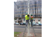 Se scot cablurile neetichetate de pe strada Palat