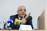 Şeful Departamentului pentru Situaţii de Urgenţă (DSU), Raed Arafat, a declarat, miercuri seară, că în această fază a epidemiei de coronavirus din ţara noastră este obligatoriu ca persoanele confirmat