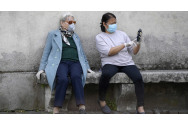 Badantele din Italia care nu se vaccinează riscă să rămână fără loc de muncă