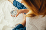 În cât timp trebuie consumat un bidon cu apă pentru dozator? Informații de pe etichetă