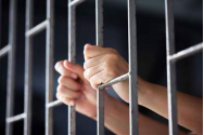 Tâlhărița de 74 de ani a ajuns după gratii