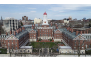 Universitatea Harvard revine la învățământul online, în contextul creșterii numărului de infectări cu coronavirus