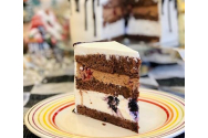 Câte chimicale conține o felie de tort de la cofetărie