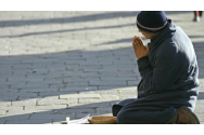 Trei copii au bătut în Ajunul Crăciunului un om al străzii din Timișoara
