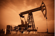 Prețul petrolului a ajuns marți la cel mai ridicat nivel din ultimii 7 ani