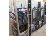 Jefuitorii automatelor de cafea din Tătăraşi au ajuns în arest
